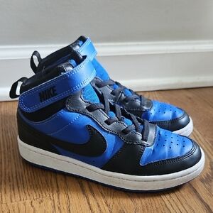 Nike Court Borough Mid 2 Sneakers. Blue & Black.  Size 1Y.